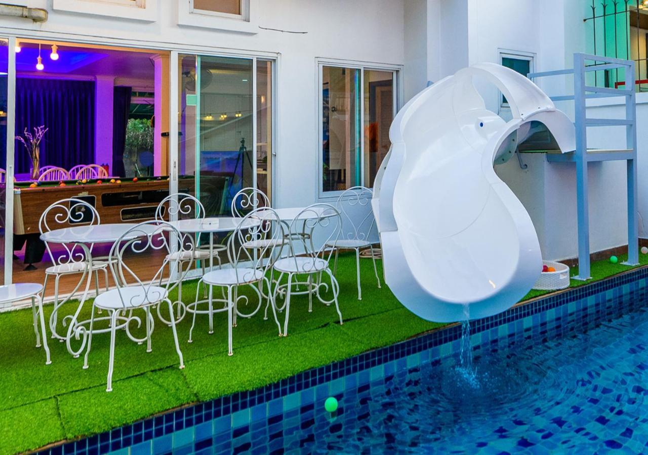 Room@Gallery Pool Villa Pattaya Bagian luar foto