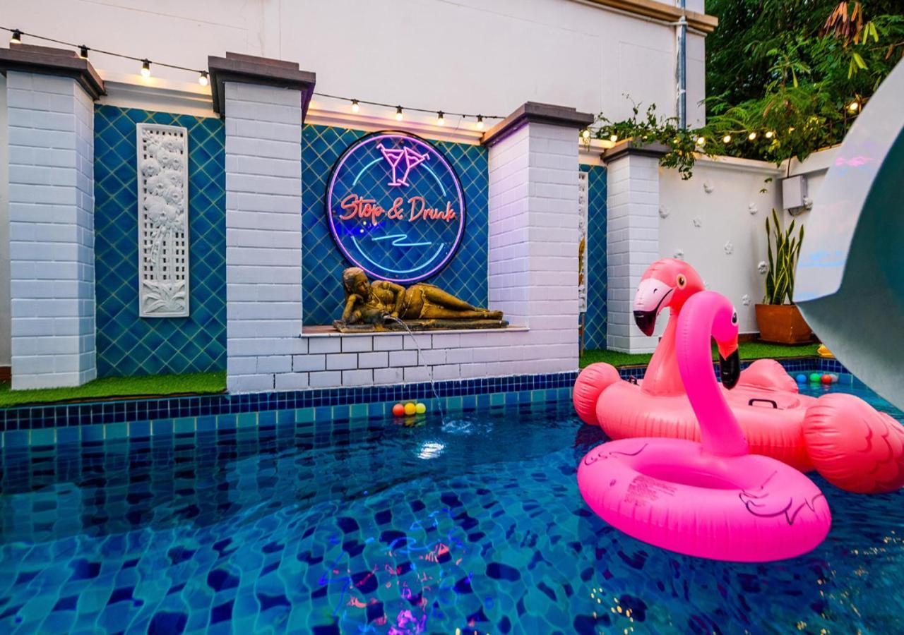 Room@Gallery Pool Villa Pattaya Bagian luar foto