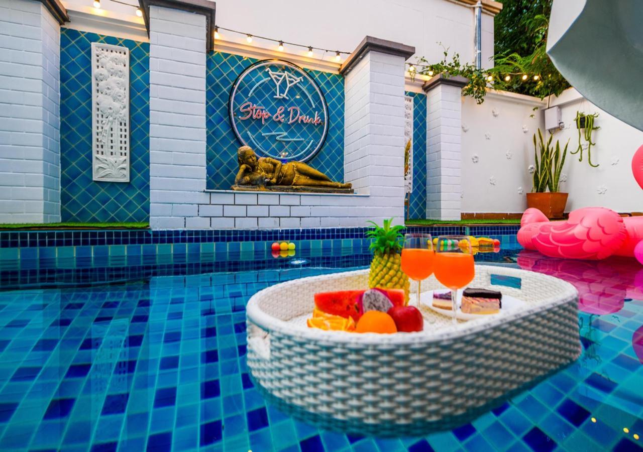 Room@Gallery Pool Villa Pattaya Bagian luar foto