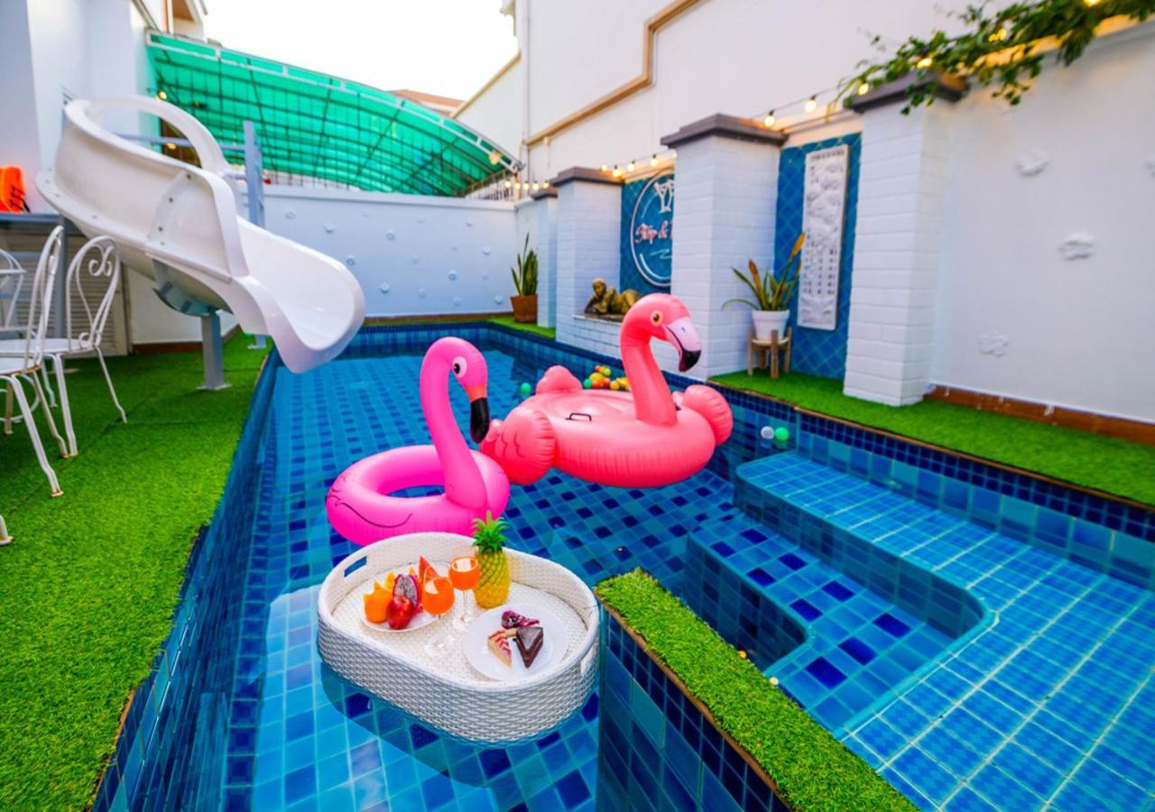 Room@Gallery Pool Villa Pattaya Bagian luar foto